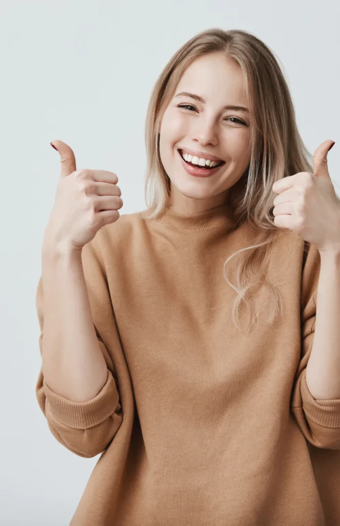 ابتسامة طبيعية بفضل تيجان الزركونيوم في موغلا